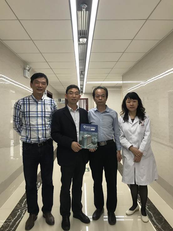 说明: C:\Users\Administrator\Desktop\yL23411永利赴贵阳市口腔医院开展本科生实习交流\03.jpg